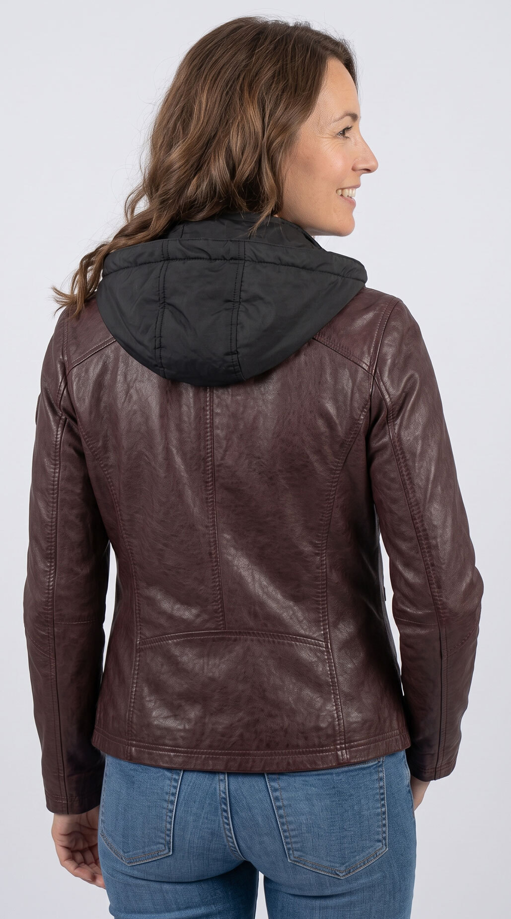 taja-burgundy-3